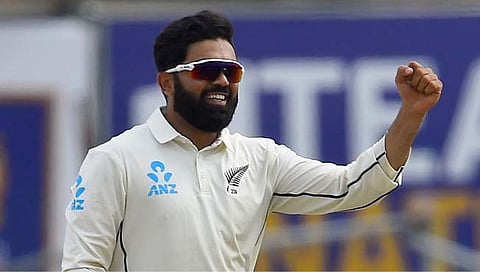 Ajaz patel : जन्माने मुंबईकर एजाजने भारताला मुंबईतच नाचवले ! न्यूझीलंडमध्ये हिरो कसा झाला ?