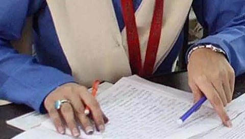 CBSE question : समाजशास्त्र पेपरमधील प्रश्नावर ‘सीबीएसई’ने व्यक्त केली दिलगिरी, संबंधितांवर होणार कारवाई