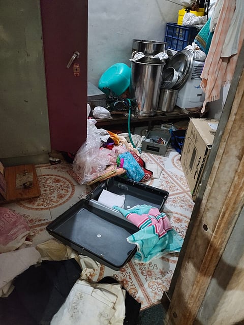 नगर : पाथर्डीत दरोडा; तीन वयोवृद्धांना कुऱ्हाडीच्या दांड्याने जबर मारहाण, एक अंत्यवस्थ