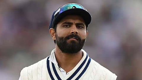 IND vs AUS 1st Test : रवींद्र जडेजावर ‘आयसीसी’ने उगारला कारवाईचा बडगा, बोटाला क्रीम लावणे जडेजाला पडले महागात