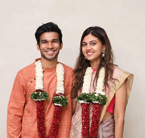 नताशा जितेंद्र आव्हाड यांची अशीही प्रेम कहाणी, शाळकरी सवंगड्यासोबत बांधली जन्मगाठ!