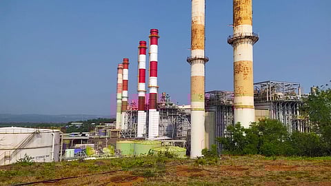 RGPPL : एकीकडे कंपनी दिवाळखोरीत, तर दुसरीकडे कोट्यवधीची उधळण