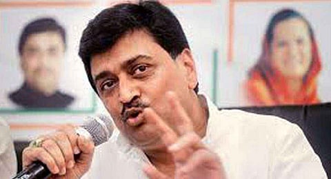 ओबीसी राजकीय आरक्षण: मध्यप्रदेशला वेगळा न्याय का? अशोक चव्हाणांचा सवाल