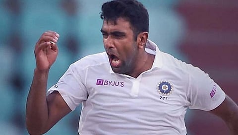 R Aswin 25 Wickets : अश्विनचा ऐतिहासिक डबल धमाका! बॉर्डर-गावसकर मालिकेत रचला इतिहास