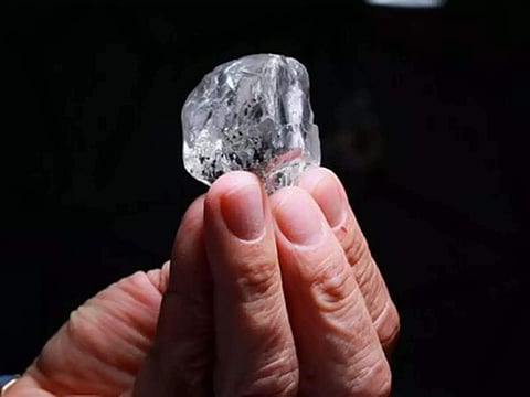 Panna Diamond Mining : ‘येथे’ टनभर मातीत मिळतात ५० लाखांचे हिरे