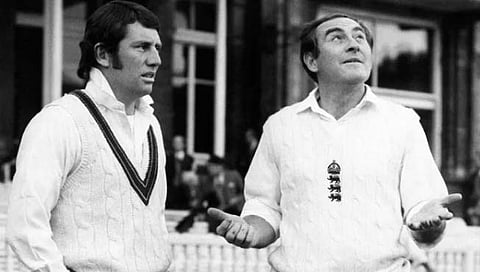 २००० विकेट घेणा-या इंग्लंडच्या ‘या’ माजी कर्णधाराचे निधन