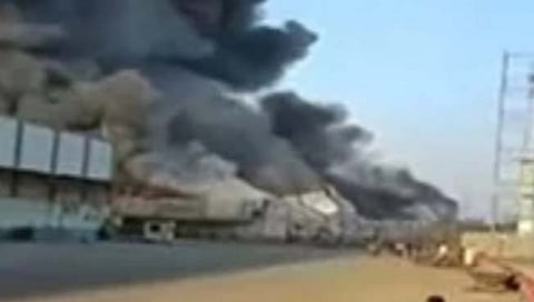 नागपूर : रिलायन्स रिटेलच्या गोदामाला भीषण आग