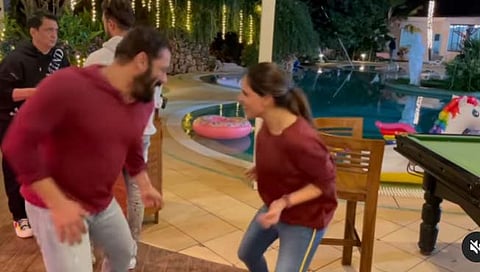 सलमान खान अणि जेनेलिया डिसुजा यांचा डान्स व्हायरल