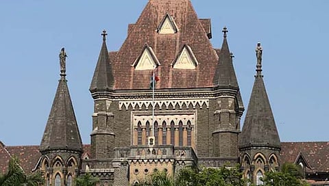 गुन्हा दाखल आहे म्हणून पासपोर्ट जप्त करणे अयोग्य