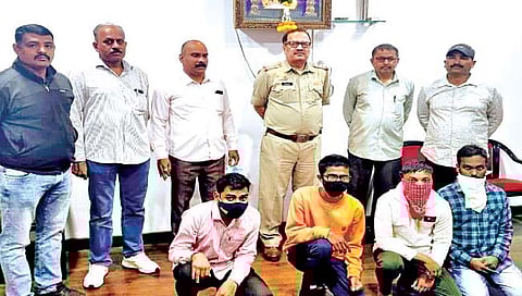 कोल्हापूर : हनी ट्रॅप प्रकरणी खंडणीखोर एस.एम. टोळीवर ‘मोका’