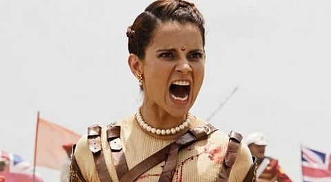 कंगना रानौतच्या कारवर शेतकऱ्यांनी केला हल्ला; माफी मागून झाली मार्गस्थ