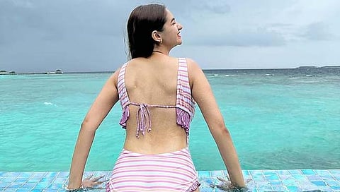 अनुष्का सेन : खतरों के खिलाडी फेम अनुष्काचं ग्लॅमरस फोटोशूट