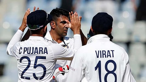 INDvsNZ Mumbai Test www.pudhari.com