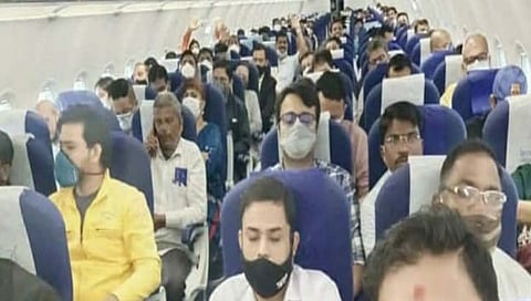 रत्नागिरी झेडपीच्या कृषी विभागाची गंडवागंडवी ! तिकीट रेल्वेचे अन् प्रवास विमानाचा