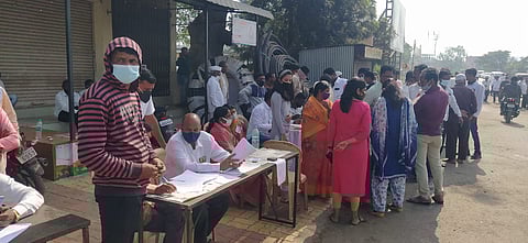 सांगली : कडेगाव नगरपंचायत निवडणुकीत चुरशीने मतदान