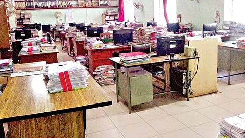 शिवाजी विद्यापीठ : सर्वच कामकाज झाले ठप्प