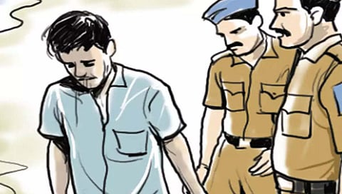 धावत्या लोकलमध्ये महिला होमगार्डवर हल्ला; कल्याणच्या लोहमार्ग पोलिसांनी ठोकल्या हल्लेखोराला बेड्या