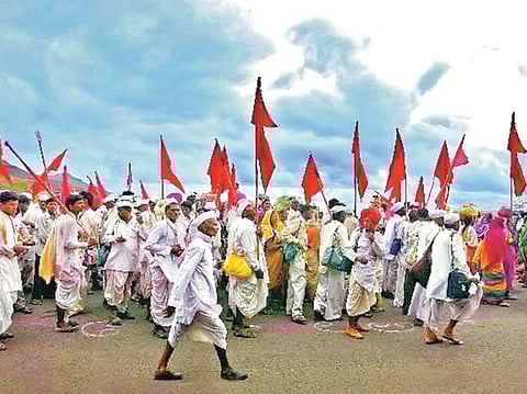 मी तू पण गेले वाया ! पाहता पंढरीच्या राया!!