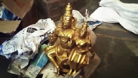 कंदाकुर्ती : श्रीराम मंदिरातून चोरीला गेलेल्या मूर्ती पार्सलमधून आल्या परत