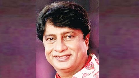 अभिनेता किरण माने यांनी घेतली शरद पवार यांची भेट