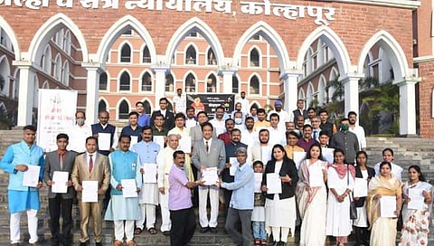 कोल्हापूर : प्रजासत्ताक दिनी जनतेतून ‘खंडपीठ’ मागणीची लेखी पत्रे कृती समितीकडे जमा