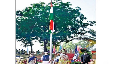पर्यटन विकासासाठी सिंधुदुर्ग केंद्राकडून दत्तक!
