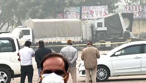 दिल्ली : गाझीपूर बाजारात सापडली स्फोटकांची बॅग