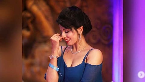 सुख म्हणजे नक्की काय असतं फेम माधवी निमकरचा सोशल मीडियात धुरळा (photos)