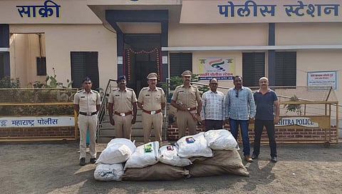 पिंपळनेर : कासारे येथे अवैध गुटखा विक्रेत्याकडून १ लाखांचा गुटखा जप्त