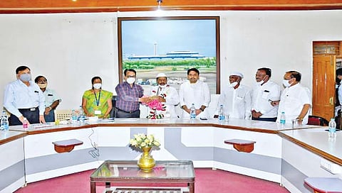 ‘सोनहिरा’ च्या अध्यक्षपदी मोहनराव कदम