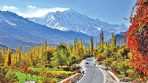 इस्लामाबाद : ‘येथील’ लोक दीडशे वर्षेही जगतात?