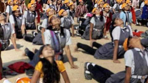 सरकारी शाळांमधील सूर्यनमस्कार कार्यक्रमावर मुस्लीम पर्सनल लॉ बोर्डाचा विरोध