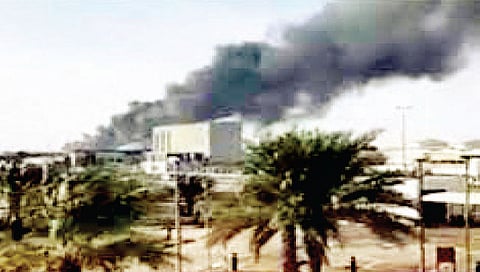 अबुधाबी मध्ये विमानतळालगत दहशतवाद्यांचे 3 ड्रोन हल्लेे