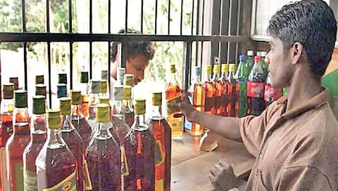 मद्यविक्री : टाळेबंदीतही ‘फुल्ल टू’ झिंगझिंग झिंगाट