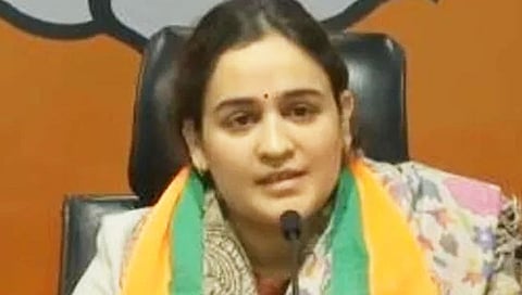 Aparna Yadav : मुलायम सिंह यादवांच्या सुनेचा भाजपमध्ये प्रवेश