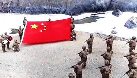 Chinese flag : गलवान खोऱ्यात चीनी झेंडा फडकला तरी मोदी सरकारची चुप्पी !