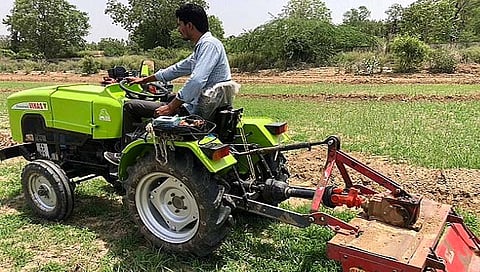 Electric Tractor : शेतकऱ्यांसाठी चांगली बातमी.. या विद्यापीठाने बनवला इलेक्ट्रिक ट्रॅक्टर