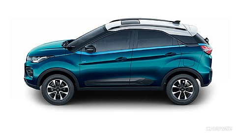 महाराष्ट्रात इलेक्ट्रिक कार खरेदीवर लाखो रुपयांची सूट, राज्य सरकारची ‘अर्ली बर्ड बेनिफिट’ स्कीम