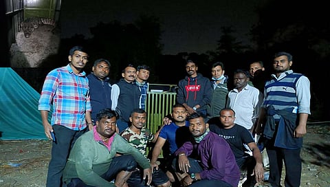 Nagpur : कोल्हापूरच्या पथकाने नागपुरात दिसलेल्या मगरीला पकडून सोडले जंगलात