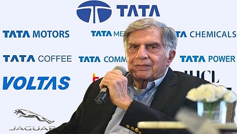 रतन टाटा यांचे हे दहा निर्णय टाटा ग्रुपसाठी टर्निंग पॉइंट ठरलेत