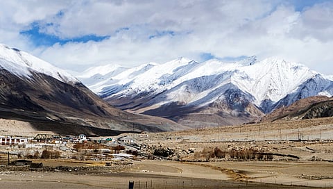Salami slicing : सीमेवरील चीनच्या कुरघोड्या ‘सलामी स्लाइसिंग’च्या प्रसाराचा भाग