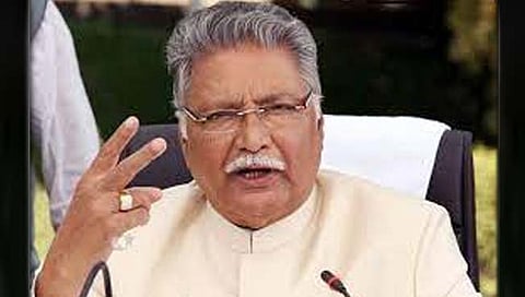 विक्रम गोखले यांच्या तब्येतीबाबत मोठी अपडेट; प्रकृतीत सुधारणा, पायाची व डोळ्याची हालचाल सुरु