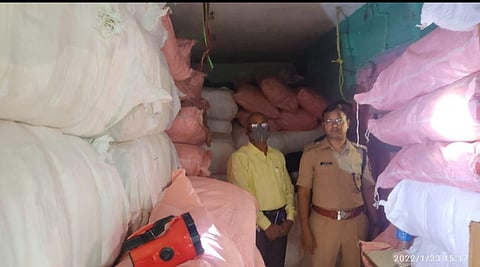 वाशिम : रिसोड येथे सुमारे दीड कोटींचा गुटखा जप्त