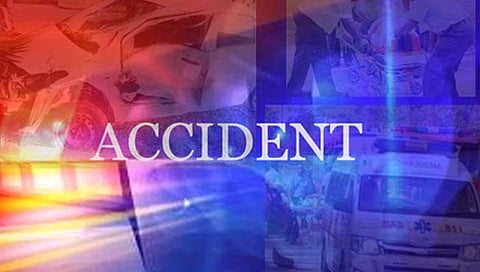 हिंगोली : बाळापूर – डोंगरकडा मार्गावर कामगारांची बस उलटली, पंधरा जण जखमी