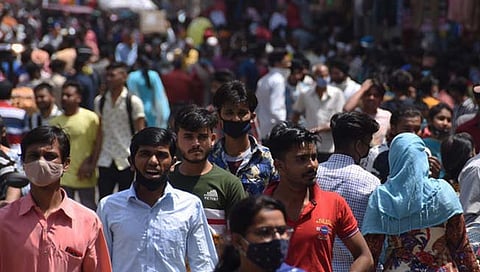 बीड : केजमध्ये विनामास्क फिरणाऱ्यांवर दंडात्मक कारवाई