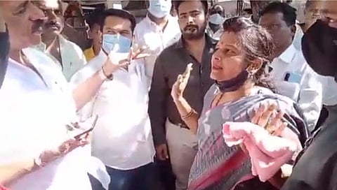 पुणे : रस्त्याच्या भूमीपूजनावरून राष्ट्रवादी आणि भाजप नगरसेवकांमध्ये हमरीतुमरी