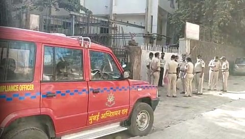 घाटकोपरमधील केमिकल कंपनीच्या टाकीत ३ कामगार गुदमरले, एकाचा मृत्यू, दोघे अत्यवस्थ