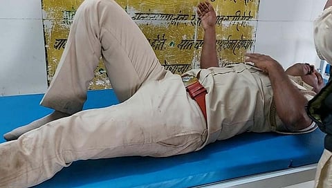 Hupari crime : भांडण अशी की… पोलिस अधिकार्यालाच आली चक्कर!