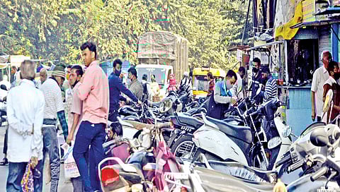 Kolhapur municipal : ‘बेकायदेशीर’ केबिन्सना महापालिकेचा ‘पाठिंबा’