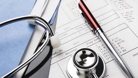 वैद्यकीय अध्यापकांच्या जबरदस्ती बदल्या